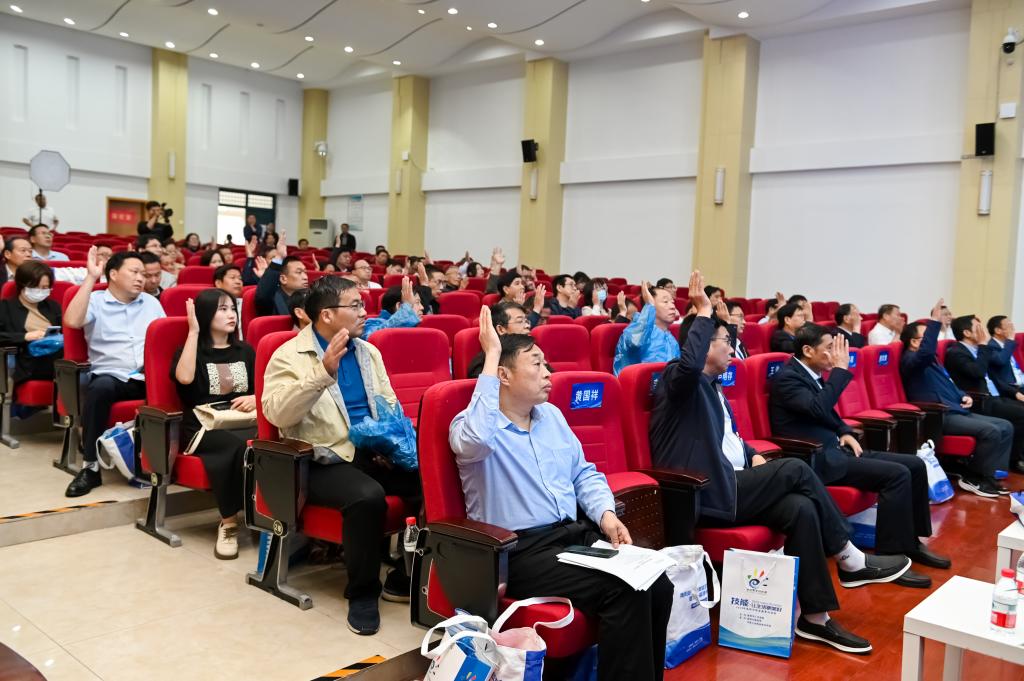 http://www.hnpi.cn/__local/D/6E/16/C0A09C059466F79456F08CBCF5D_08002313_1963F.jpg